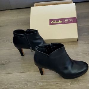 Clark's black booties size 8.5